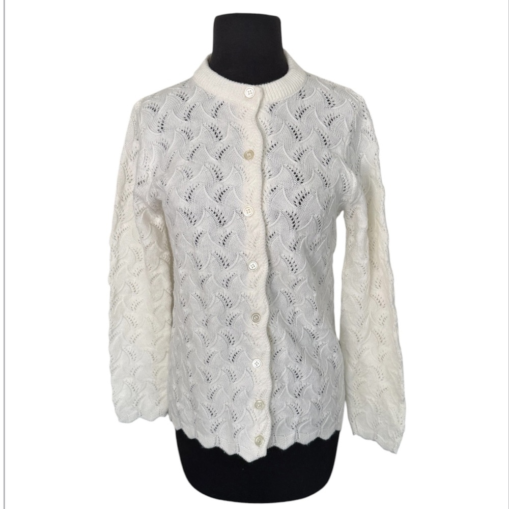 Vintage Wintuk Scallop Pattern Button Cardigan